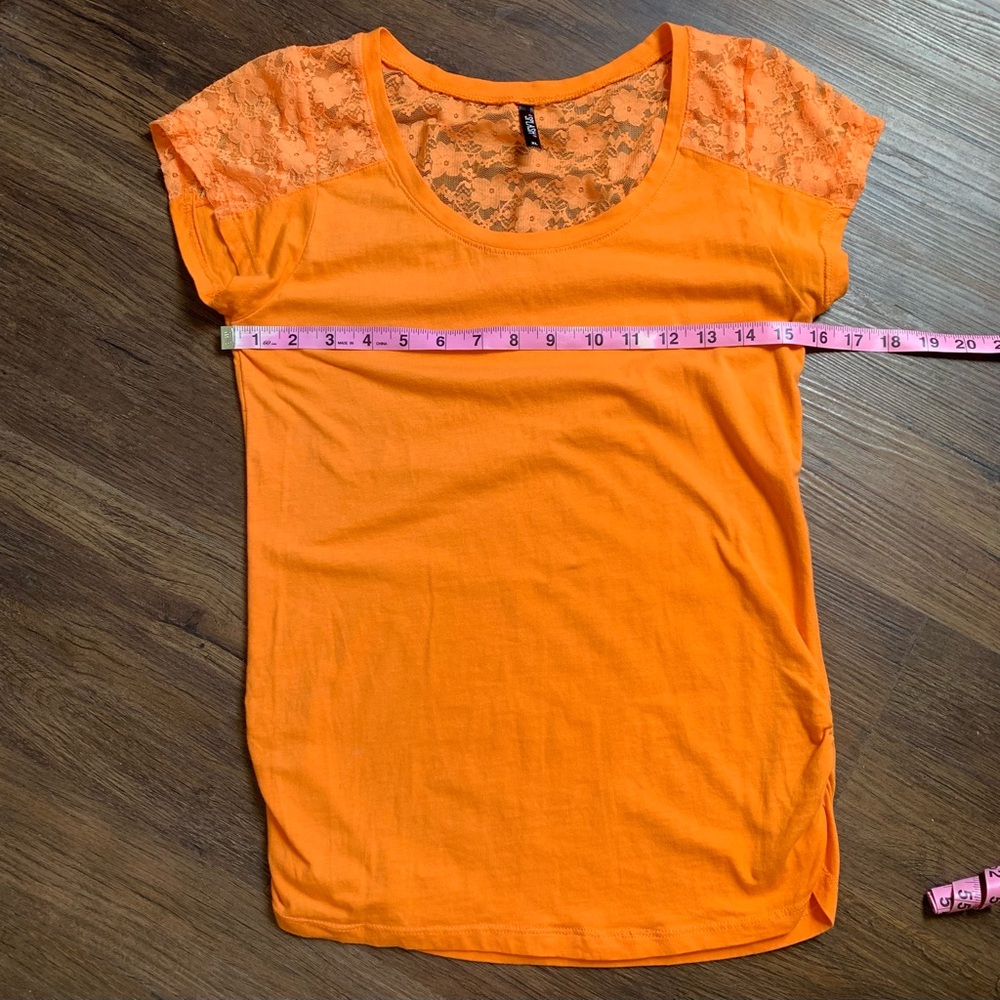 Orange Lace Ruched Tee - Picture 6 of 8